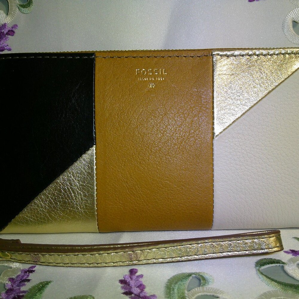 NWT Fossil Leather Wallet Zip Around Clutch Wristlet Neutral Multi Color Emma